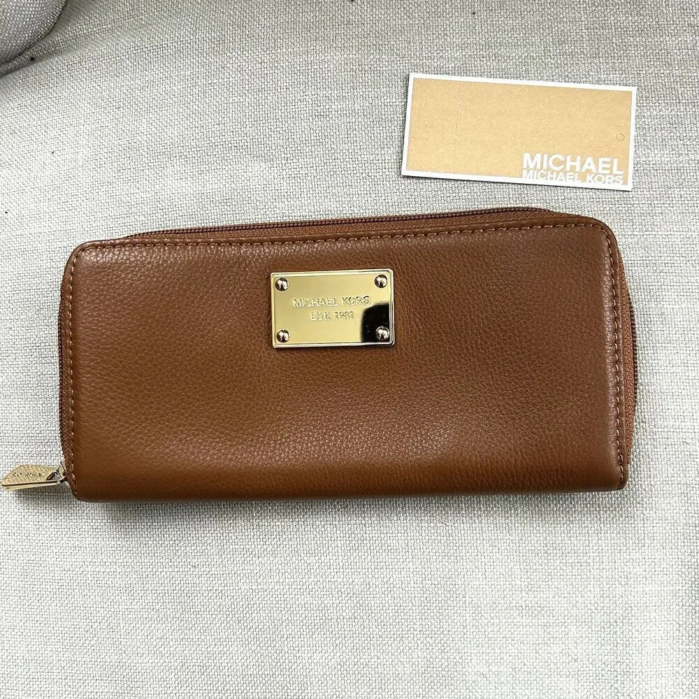 New Michael Kors Jet Set Zip Around Wallet Brown Pebble Leather Gold Logo NWT